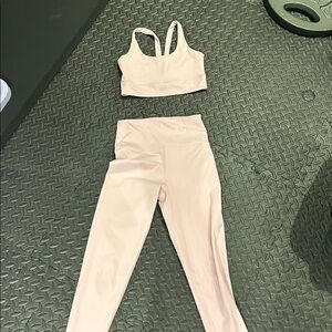 Set Active Scoop Y Bra and Legging SET in Ballet Pink